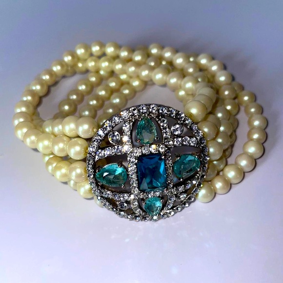 Vintage Carolee Faux Pearls and Rhinestone Bracelet - Picture 1 of 4